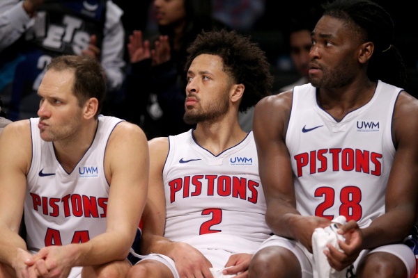 狂胜！活塞60胜收官创队史奇迹，里德100%命中率无解，步行者摆烂吞苦果